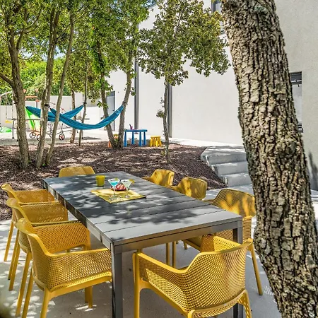 Amazing In With Outdoor Swimming Pool Casa vacanze