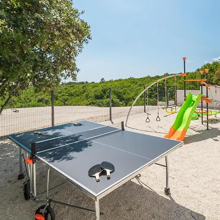 Amazing In With Outdoor Swimming Pool Casa vacanze *